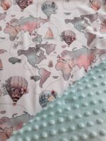 Citrouille et Mirabelle, créations artisanales pour bébés et enfants - Couverture bébé naissance mongolfières minky vert